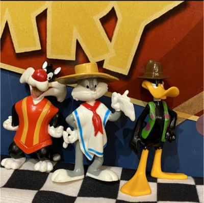 3pcs Looney Tunes Bugs Bunny Sylvester Daffy Duck Mexican Drag Figure - Image 1 of 3