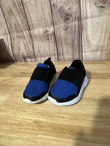 NWT Childrens Place Black & Blue Toddler 5 Sneaker Slip On - Picture 1 of 6