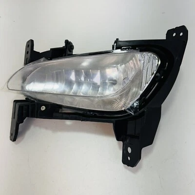Genuine GM 2593321 / Buick Encore Fog Light 2017 18 19 2020 Right Passenger Side - Image 1 of 4