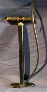 Alte Luftpumpe - Standpumpe / Stahl - Vintage / Holzgriff/ Militär / Motorrad - Bild 1 von 4