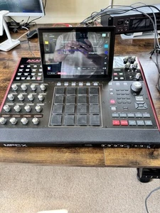 Akai MPC X - 1 Tb additional Hard Drive & Expansions & Metal Buttons & Decksaver - Picture 1 of 7