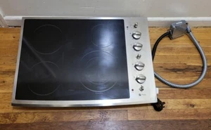 GE Serie 30" eingebauter elektrischer KochfeldPP932SM3SS-getestet, funktioniert super - Bild 1 von 12