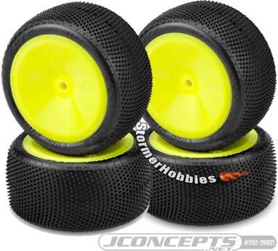 (2) Jconcepts Fuzz Bite LP Pink Tires Pre-mount on 3348Y 2wd 4wd Rear 3152201021 - Image 1 of 2