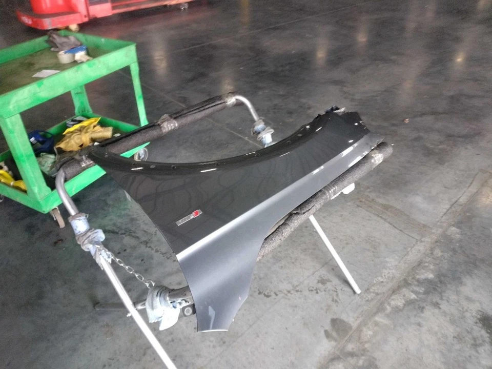 Guardabarros izquierdo conductor compatible con 15-18 AUDI Q3 537771 Foto 1 de 1