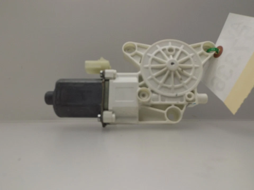 Chrysler Sebring 2007-2010 motor de ventana de puerta lateral del conductor trasero usado OEM 3006611 Foto 1 de 4