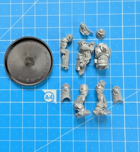Space Wolves Wolf Priest Bits Torso Körper Beine Kopf Primaris Marines 40k Bitz - Bild 1 von 1