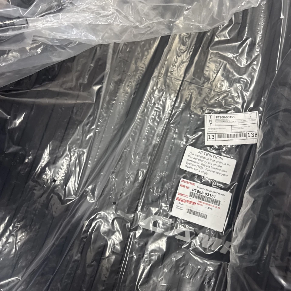 Alfombrilla forradora bandeja carga original Toyota Camry 2015-2017 OEM PT908-03151 Foto 1 de 2