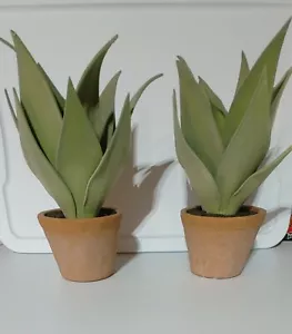 Juego de macetas de tequila de arte floral con plantas artificiales - Imagen 1 de 1