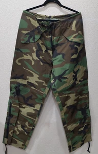 Military Goretex Trousers Cold Weather Camouflage Small regular  27-31 pants - Picture 1 of 3