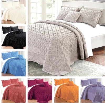 Faux Fur Quilted Tatami 4-Piece Bedspread Set – Ultra Soft for Queen/King Bed - Image 1 of 4