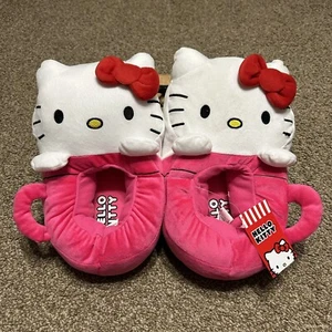 NWT SANRIO HELLO KITTY SLIPPERS PINK WHITE WOMENS SIZE 9-10 - Picture 1 of 7