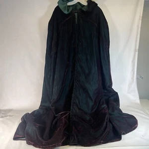 Adulto Iridiscente Verde Oscuro/Púrpura Terciopelo Forrado con Capa Verde - Juegos con disfraces - ¡Hecho a mano! - Imagen 1 de 12