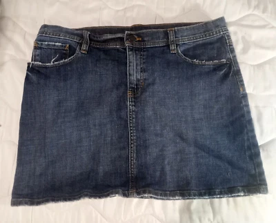Gap Jean Mini Skirt Sz 12 Cotton Spandex 2007 distressed pockets hem - Image 1 of 4