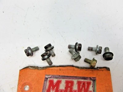 PERNO GUARDABARROS 8 PERNOS PARA CARROCERÍA DELANTERO SCION TC 05-16 Foto 1 de 4