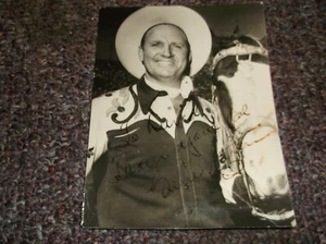 Gene Autry (1907-98) signiertes B&W Foto dunkel Autogramm beschriftet - Bild 1 von 1