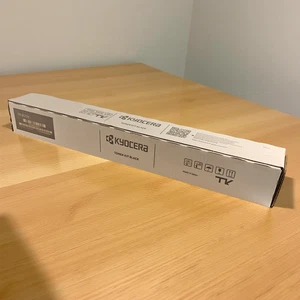 Cartuccia toner nero originale Kyocera TK-8517K - nuova sigillata, OEM, 30.000 pagine - Foto 1 di 8