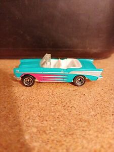 1997 Matchbox 1957 Chevrolet Convertible Turquoise MB320 China