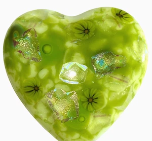 Dichroic Fused Glass Heart Free Standing Sculpture Paperweight Mad Mosaic - Picture 1 of 7