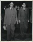 1942 Press Photo LA, Cal. Dr Hans Helmut Grob & US Marshall James LAvalle, spy
