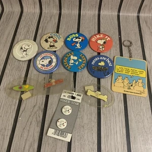 Vintage Peanuts Snoopy Pin Button Anstecker etc Restposten Woodstock Charlie Brown - Bild 1 von 5