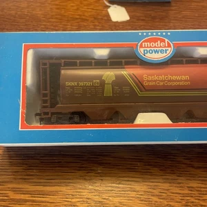 Model Power NOS Saskatchewan Grain Car Cylindrical Covered Hopper SKNX 397321 - Picture 1 of 6
