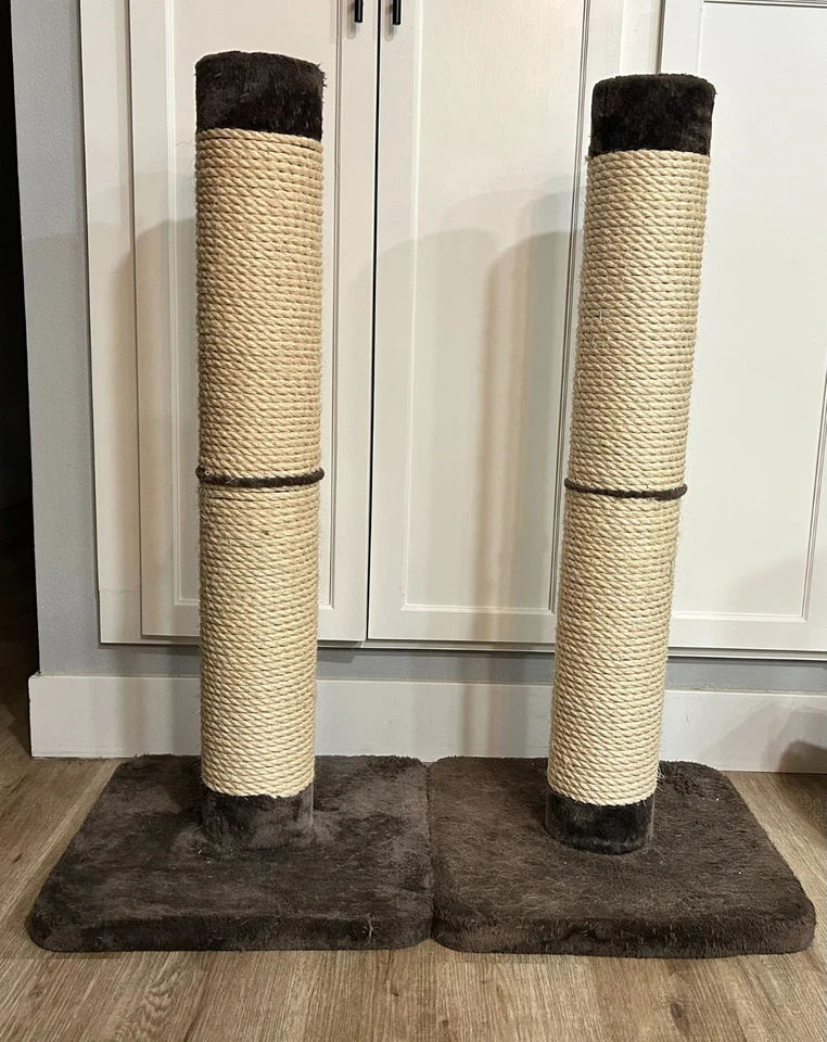 TWO MidWest Homes Pet Feline Nuvo Grand Forte 41-in Cat Scratching Post * EUC - Image 1 of 3