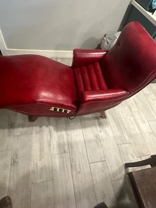 antique chaise lounge chair indoor - Picture 1 of 6