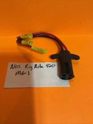 420 Rig Rite 3-Wire V-Groove Boat Trolling Motor  Plug Nos M6-1 - Image 1 of 4