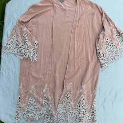 Charlotte Russe Kimono/Cárdigan Rosa Borde de Encaje Frente Abierto Manga Campana Y2K S/M Foto 1 de 4