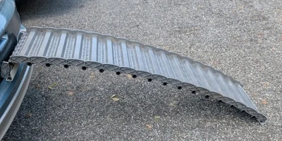 Front gate Ramp4paws  Roll Up Dog 18 Link Ramp Made In US Up To 160 Lbs  - Image 1 of 4