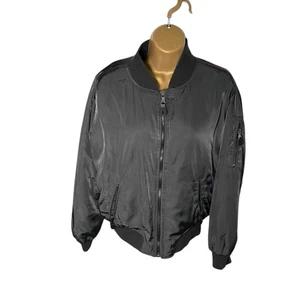 Kendall & Kylie Bomberjacke Satin Reißverschluss vorne gerippter Saum dunkeloliv schwarz S - Bild 1 von 6