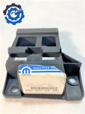 Soporte de parachoques delantero izquierdo para conductor Dodge Sprinter 2500 3500 2007-2009 Foto 1 de 4