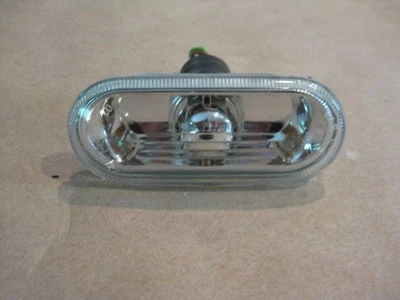 Marcador lateral delantero izquierdo/derecho Volkswagen / luces guardabarros P/N 1J0 949 117 Foto 1 de 4