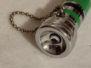 Vintage-Miniatur Taschenlampe-ptioUSA Metall gestreift grün/schwarz Mini-siehe Beschreibung - Bild 1 von 18