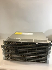LotCisco DS-C9148S-K9 V01 48-Port Multilayer Fabric Switch (4) Vol 1 & (1) Vol 2 - Bild 1 von 15