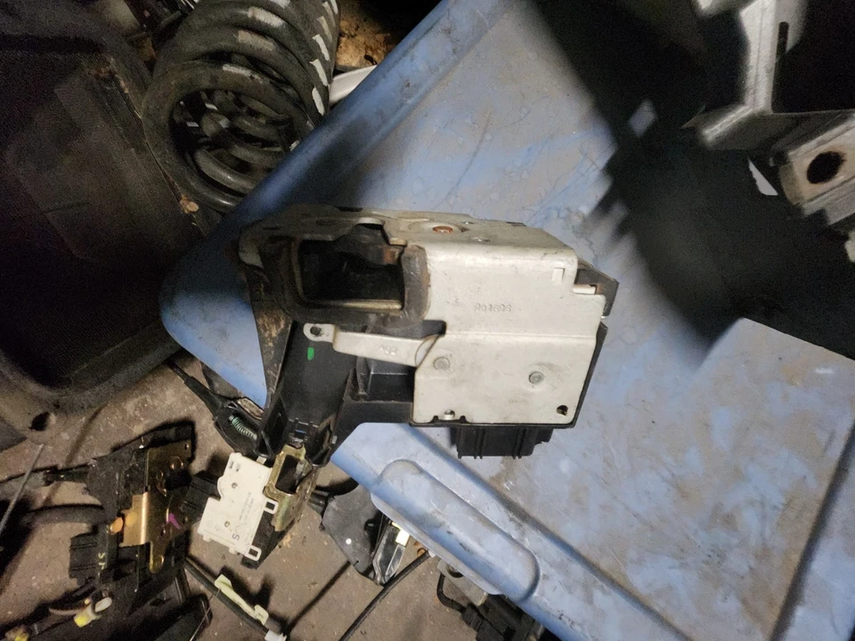 Lincoln LS 2005 2006 pasajero derecho puerta delantera actuador de bloqueo Foto 1 de 2