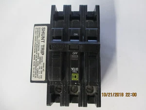 SQUARE D Unit Mount Circuit Breaker,QOU,3 P,100A, QOU31001021 - Picture 1 of 3