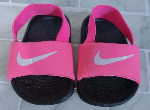 Sandali alla caviglia elasticizzati in neoprene rosa nuovi bambina Nike 2C 6