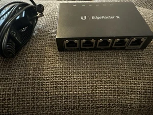 Ubiquiti EdgeRouter X - Gigabit Router-Gebraucht, guter Zustand-Netzteil inkl - Bild 1 von 1
