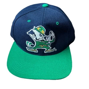 Vintage University of Notre Dame Fighting Irish 90s Logo Spell Out Snapback Hat - Bild 1 von 9
