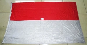 The national flag of Poland ( 73X45CMS ), Out door country flag - Picture 1 of 3