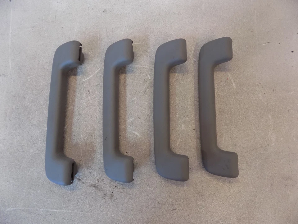 04-10 Audi A8 Quattro Juego de 4 manijas de agarre de techo delantero/trasero izquierdo/derecho OEM Foto 1 de 4