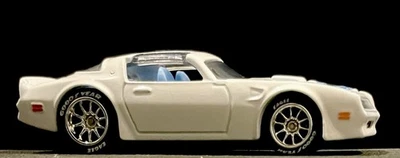 Pontiac Firebird TA CUSTOM rueda y neumático pilotos reales Hot Wheels Boulevard 77 Foto 1 de 4