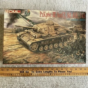 DML 9011 1/35 PZKPFW III AUFS.J SD.KFZ. 141 PLASTIC MODEL Incomplete kit - Picture 1 of 14