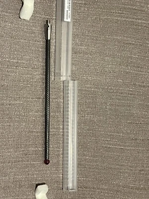 Lápiz óptico de bola Renishaw: 6 mm de diámetro de bola, 150 mm OAL, M4. Vástago de fibra de carbono con punto de rubí Foto 1 de 2