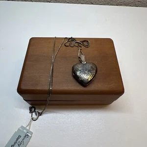 Vintage NWT Sterling Silver 925 Floral Etched Heart Locket 20 inch Necklace - Picture 1 of 9