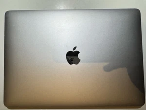 Apple MacBook Pro 13" 2020 Display - Bild 1 von 3