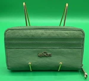A Very Rare HTF Kipling Green Nylon zip close accordian Nylon Zip wallet - Picture 1 of 4