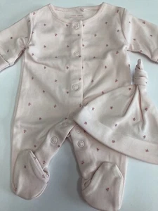 Frühchen Baby Mädchen Footie von UK's NEXT rosa mit kleinen Blumen geknotete Mütze zierlich - Bild 1 von 6