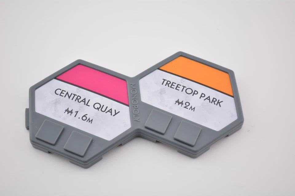 Monopoly U-Build Juego Piezas - Rosa Muelle Central y Naranja Treetop Park Azulejo Foto 1 de 1